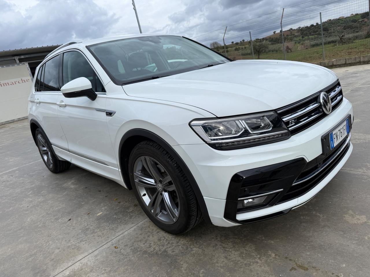 Volkswagen Tiguan 1.6 TDI 116cv R LINE
