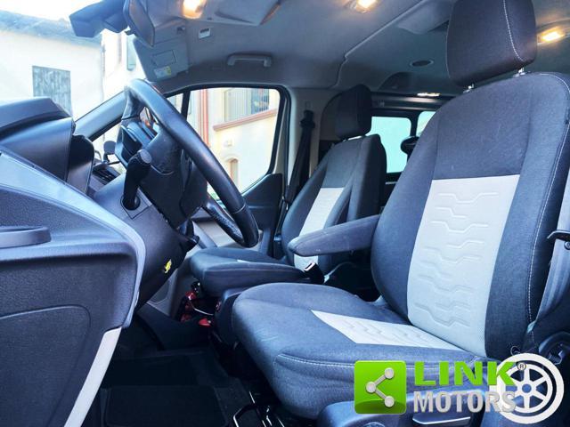 FORD Tourneo Custom 300 2.2 TDCi 155CV PL