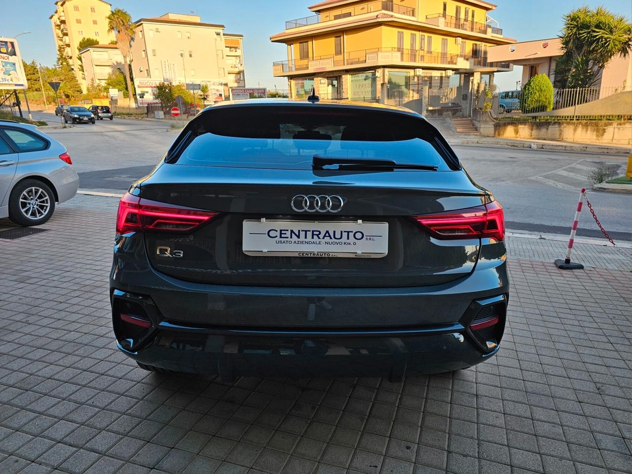 Audi Q3 SPB 35 TDI S tronic Business Plus