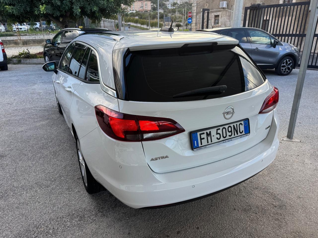 OPEL ASTRA SPORTS TOURER 136 cv FULL PROMO