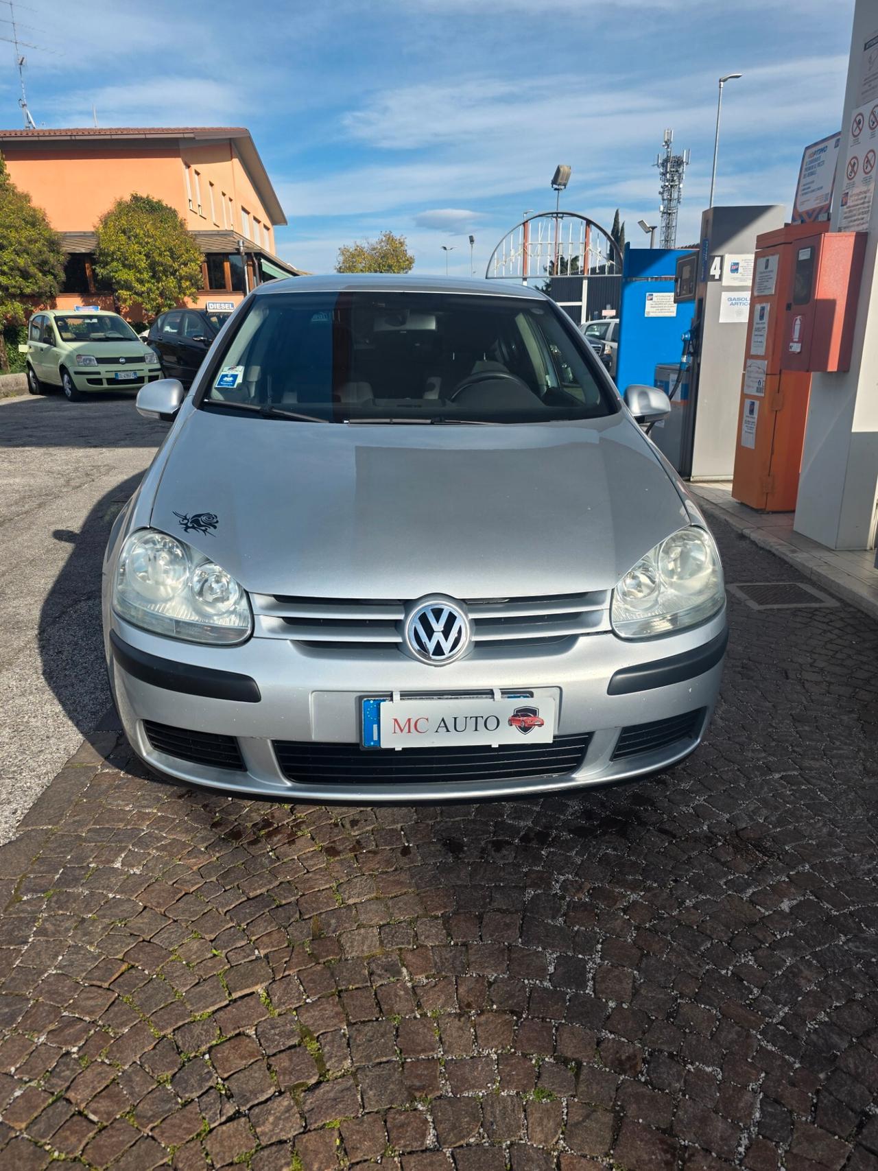 Volkswagen Golf 1.9 TDI 5p. Sportline con 381.000km