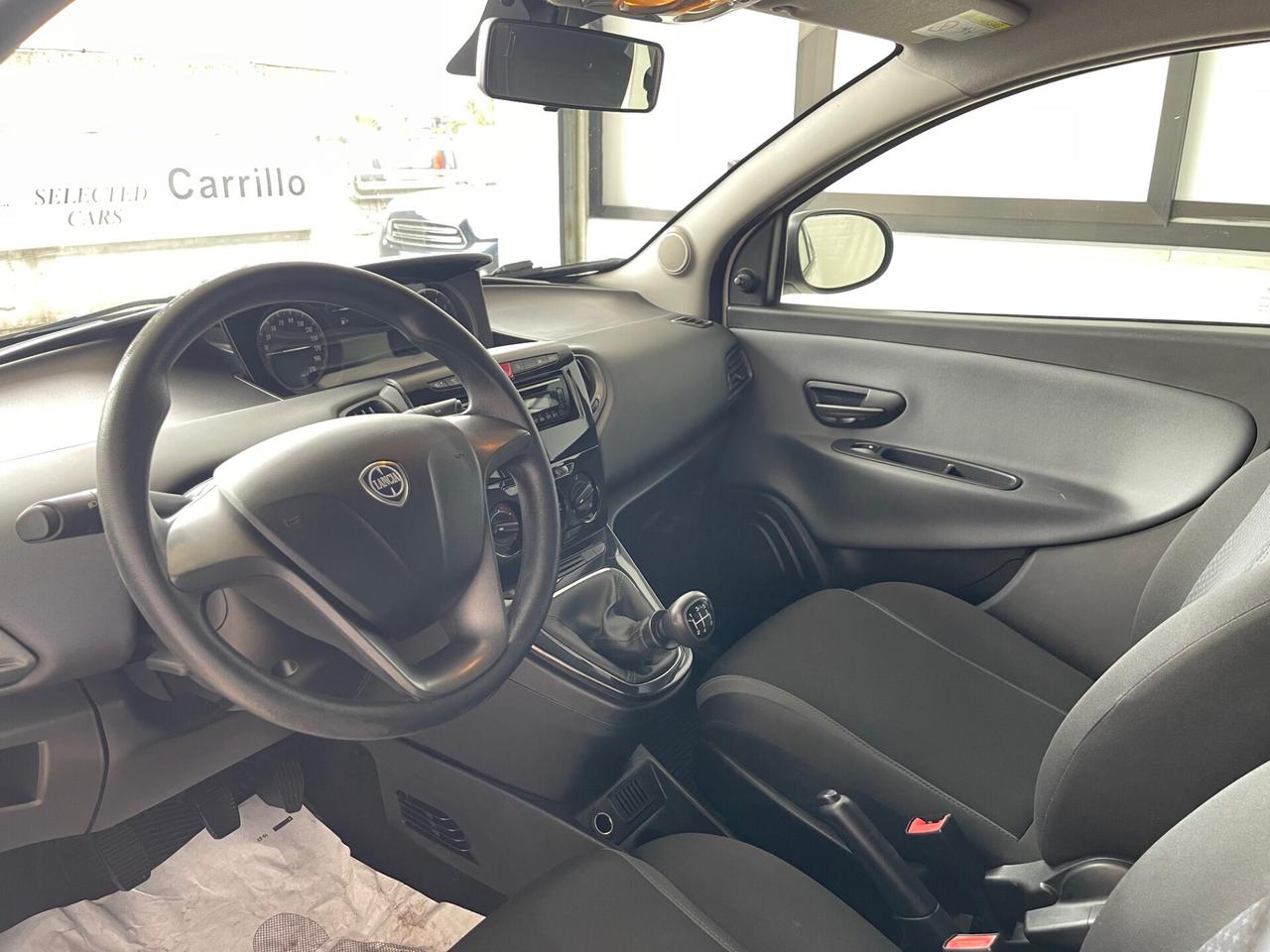 Lancia Ypsilon 1.2 69 CV 5 porte GPL Ecochic Gold NO VINCOLO DI FINANZIAMENTO