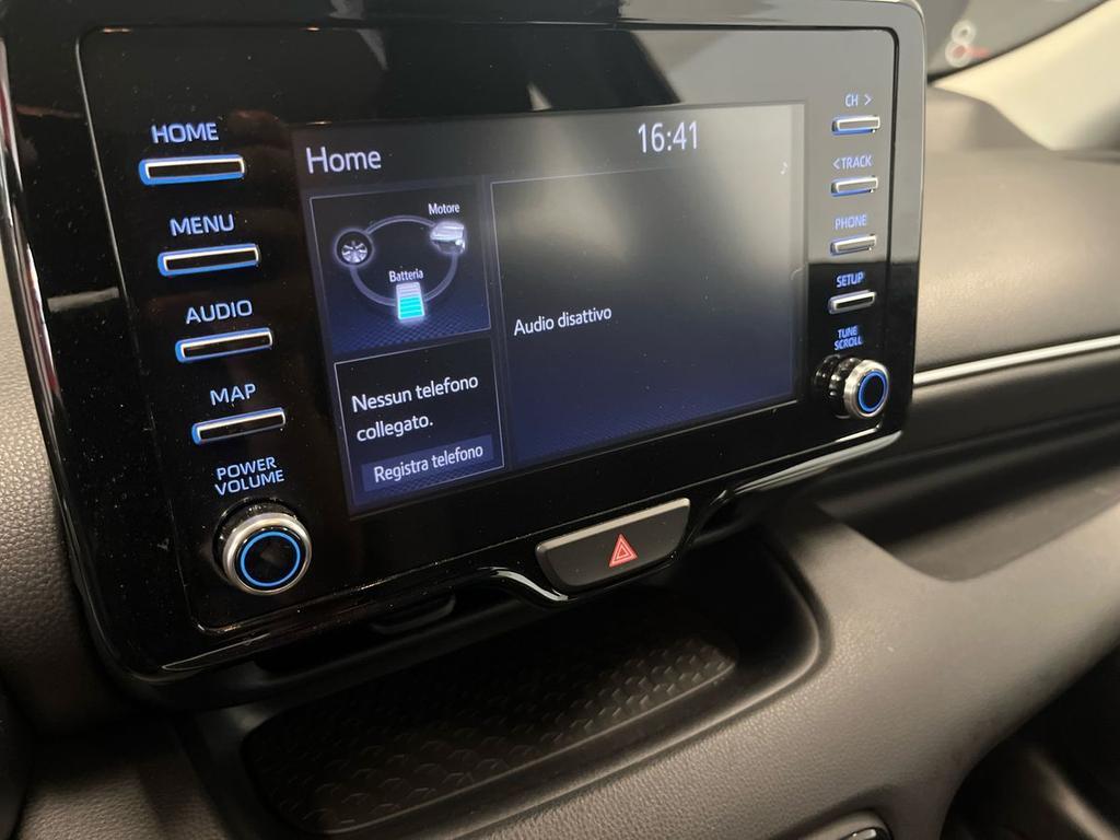 Toyota Yaris 1.5 hybrid Business