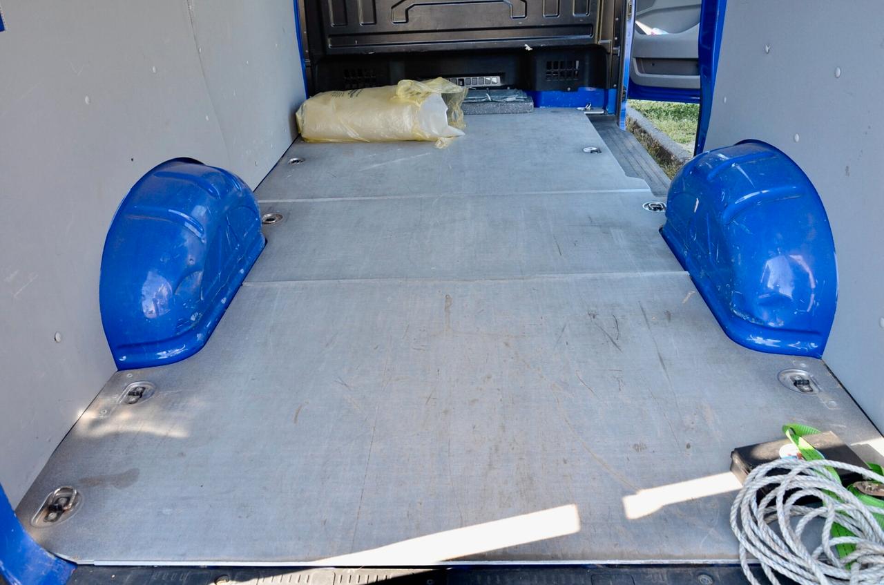 VOLKSWAGEN CRAFTER 2.0 105cv L3 H3, NO IVA, UFF ITALIANA, APPLE CAR PLAY, RETROCAMERA, PERMUTE