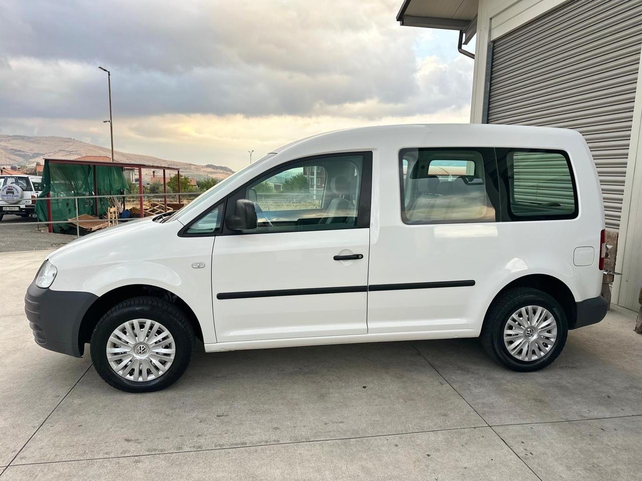 Volkswagen Caddy 2.0 SDI 70CV Vetrato