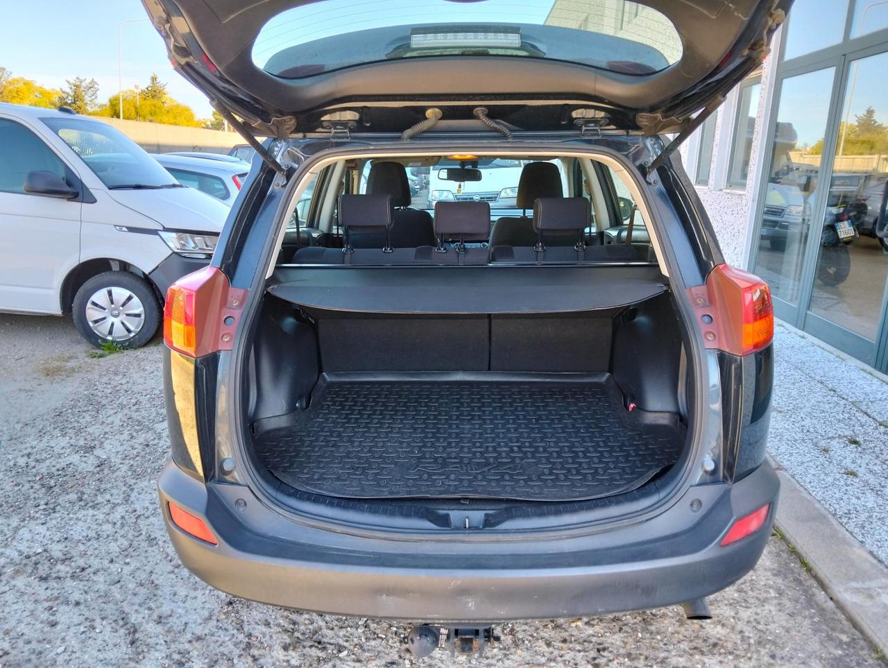 Toyota RAV4 5 Porte Rav4 2.0 d-4d Active 2wd 124cv mt