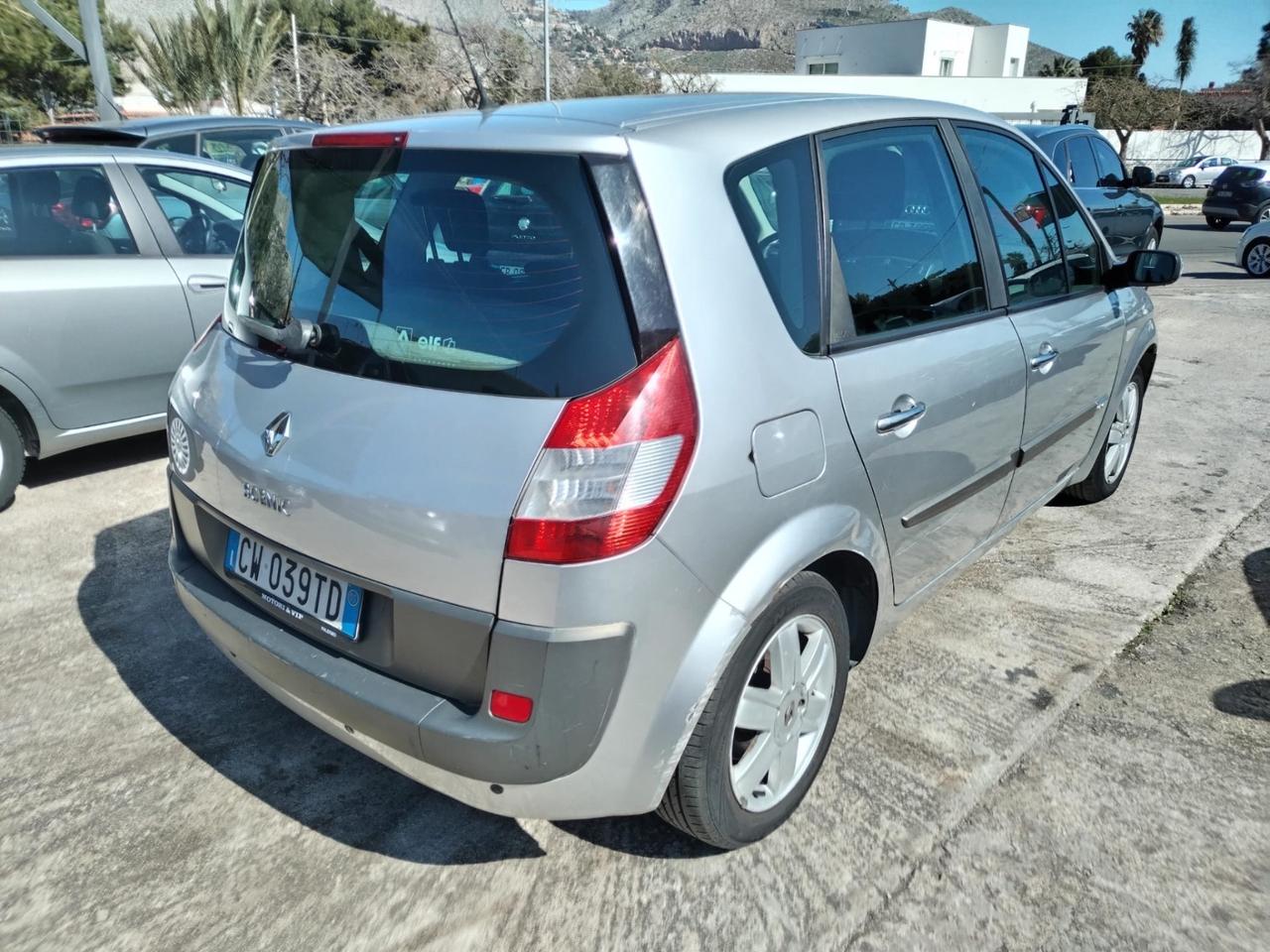 Renault Scenic Scénic 1.6 16V GPL Confort Dynamique