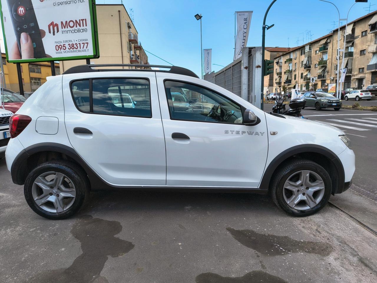 DACIA SANDERO STEPWAY GPL UNICOPROPRIETARIO 2017