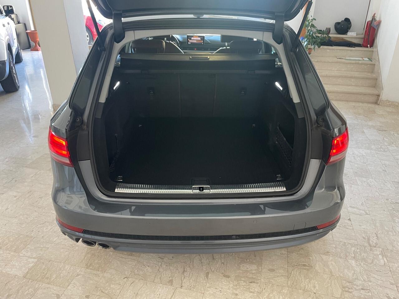 AUDI A4 2.0 TDI 190 CV S LINE EDITION