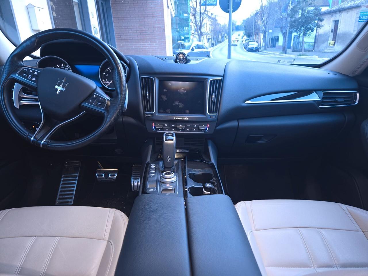 Maserati Levante V6 AWD Gransport