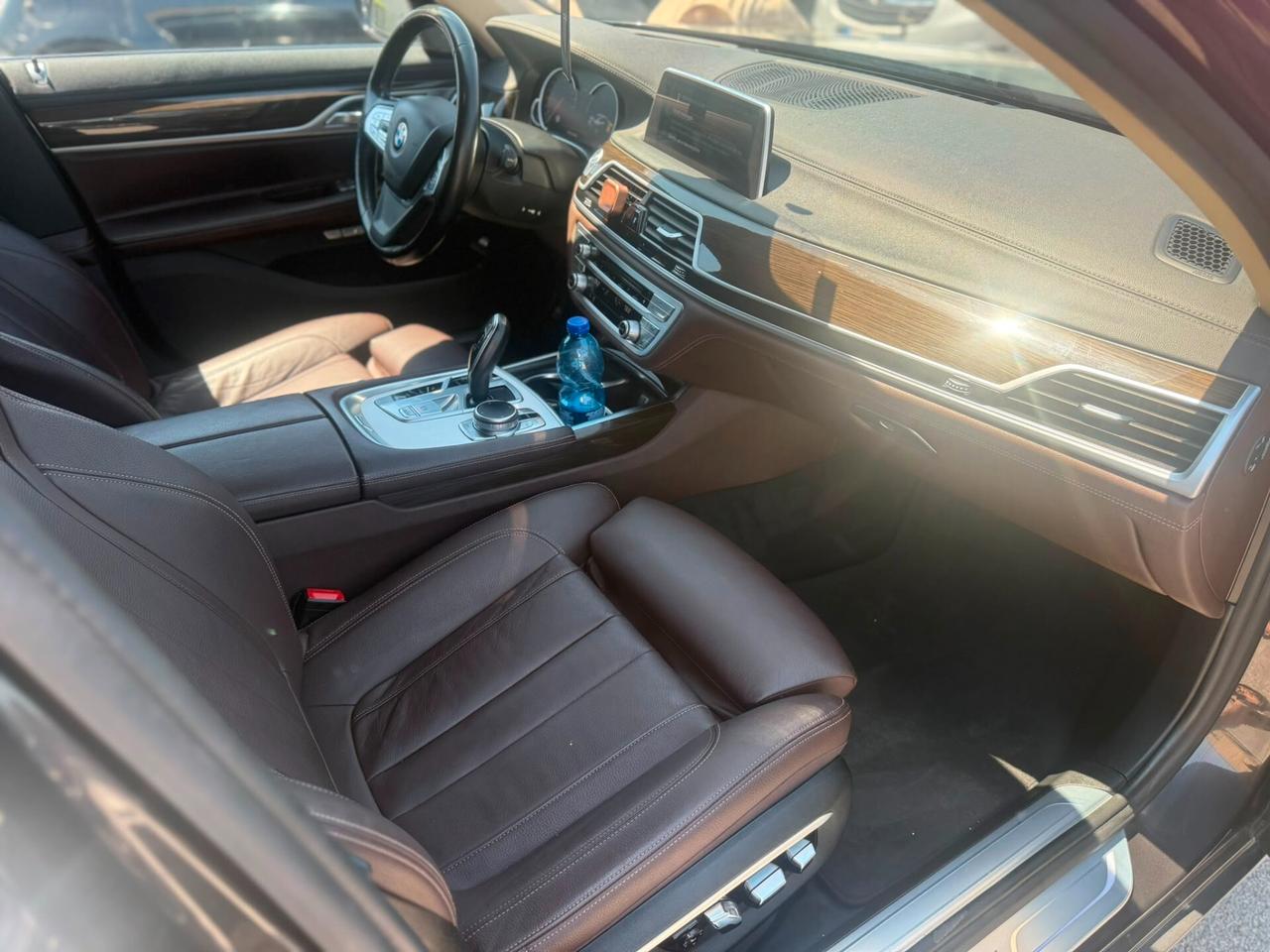 BMW 730 3.0 D 2017 12 MESI DI GARANZIA