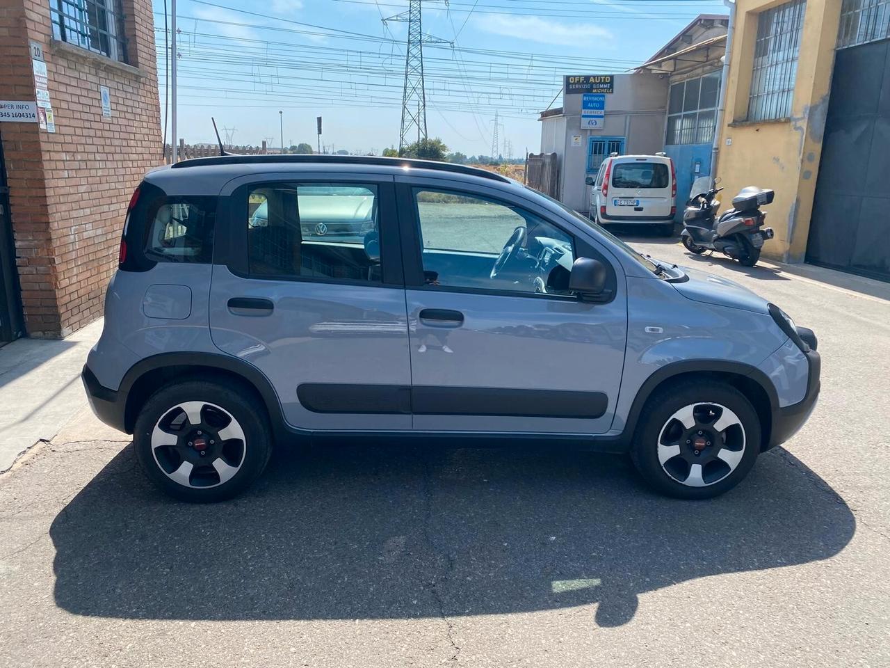 Fiat Panda 1.0 Hybrid City Cross - NEOPATENTATI - GARANZIA 12 MESI