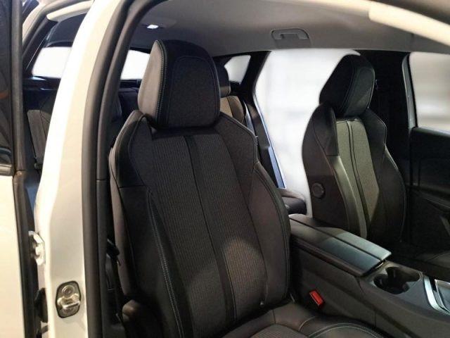 PEUGEOT 3008 BlueHDi 130 S&S EAT8 Allure