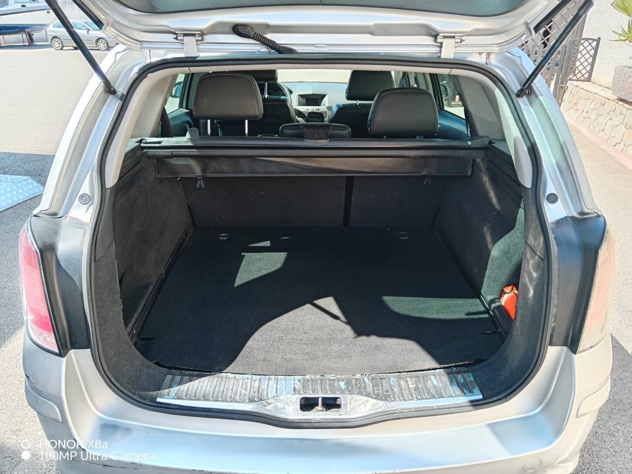 Opel Astra 1.9 CDTI 120CV Station Wagon Cosmo