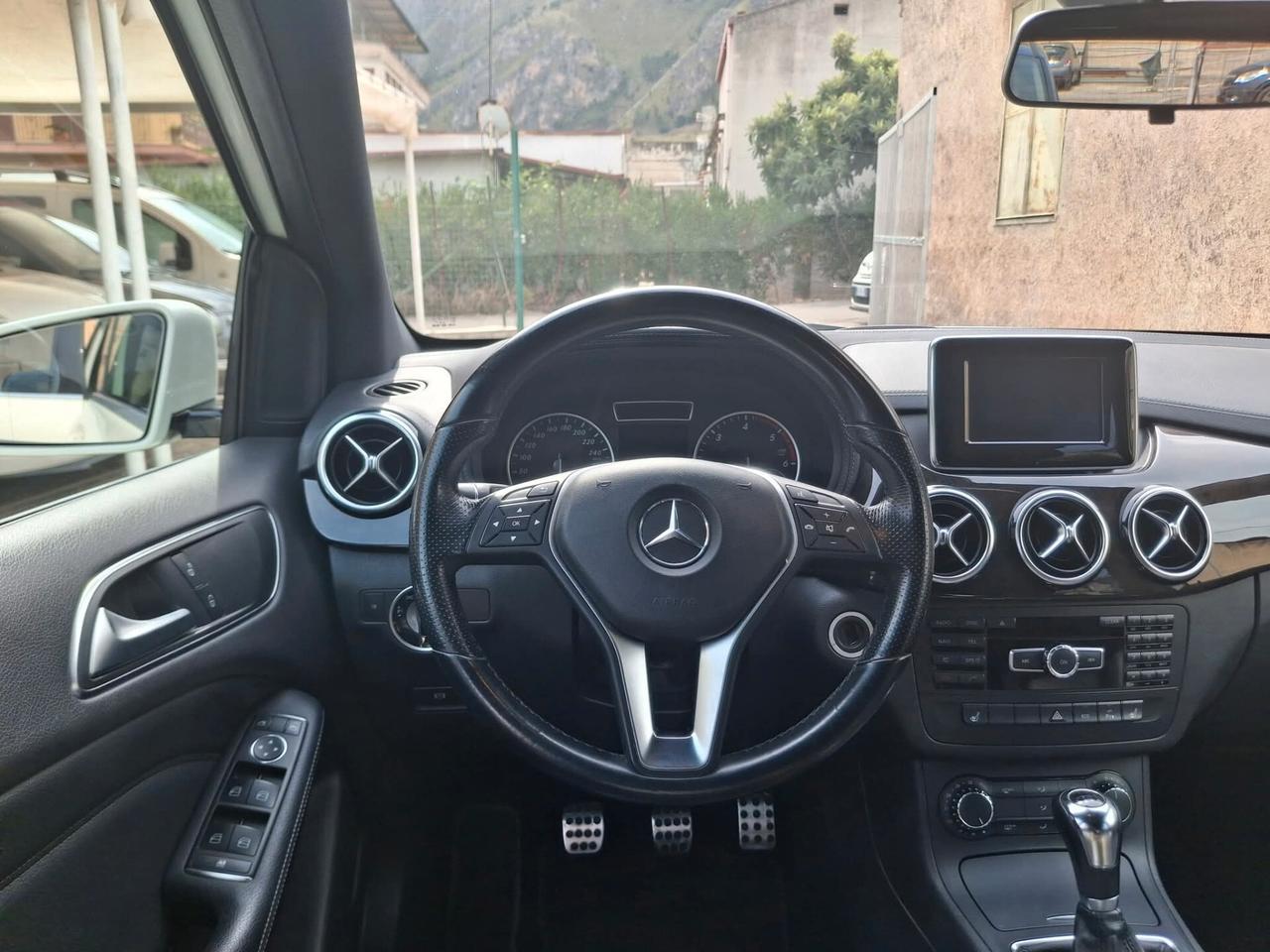 Mercedes-benz B 180 CDI BlueEFFICIENCY Premium