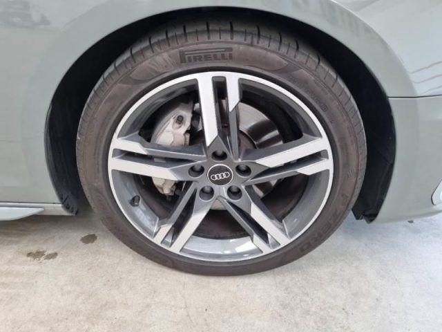 AUDI A4 Avant 40 TDI quattro S tronic S line edition