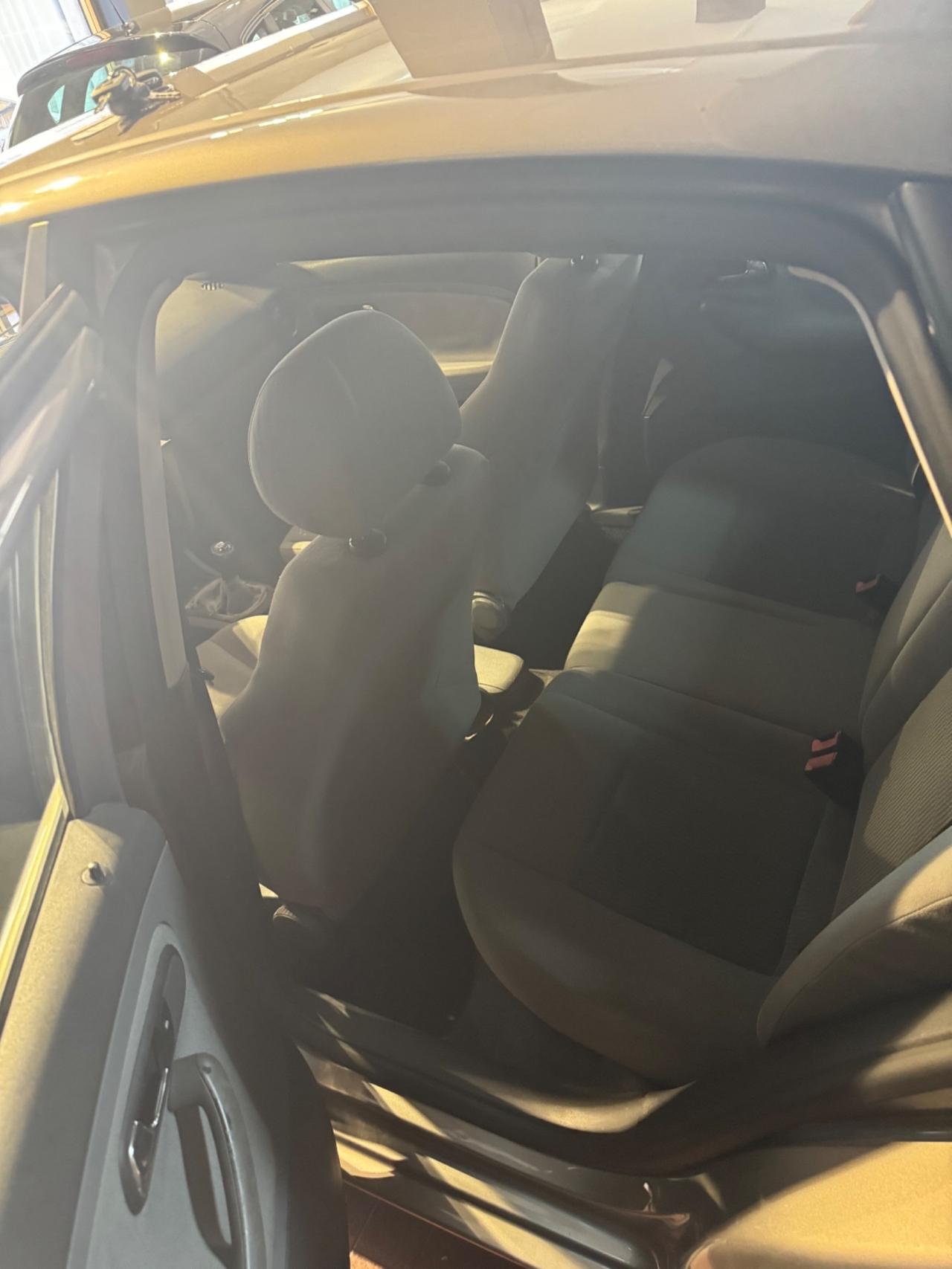 Seat Ibiza 1.4 16V 5p. Signo