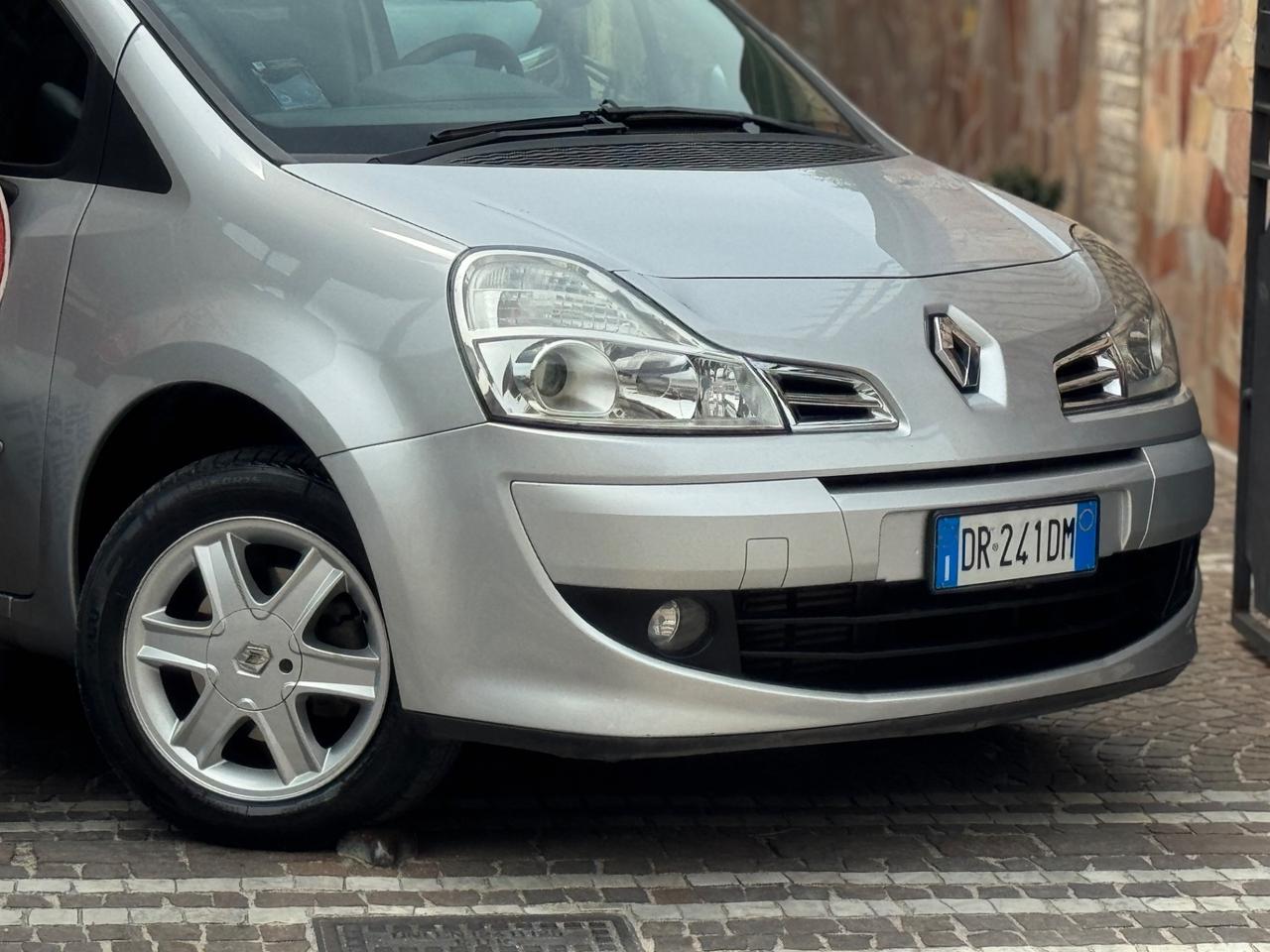 Renault Modus Grand 1.5 dCi 105CV Dynamique