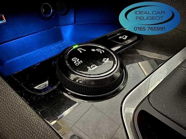 Peugeot 3008 PureTech Turbo 130 S&S Allure