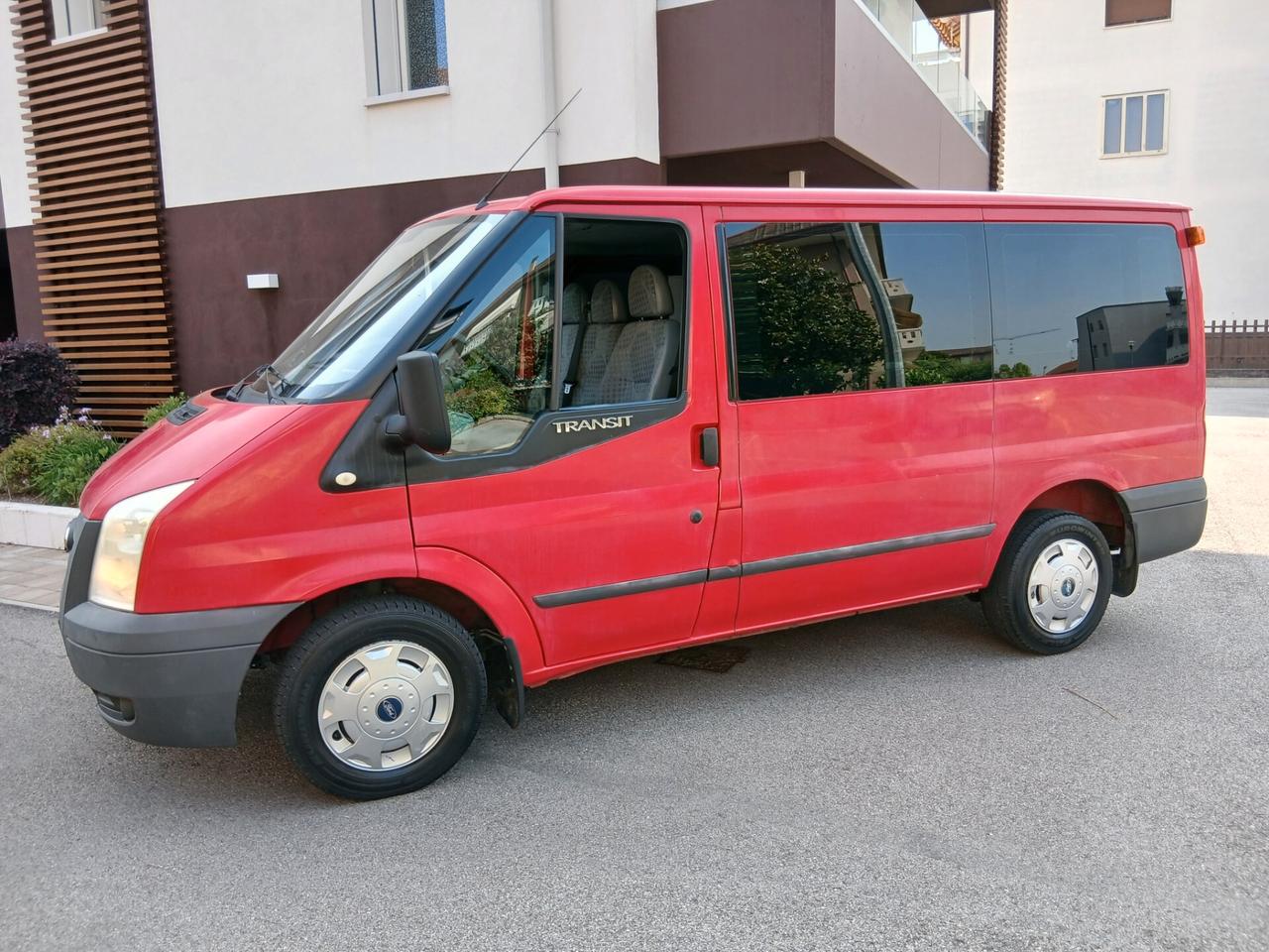 Ford Transit Tourneo 2.2 Cdti 86 cv 9 posti doppio clima