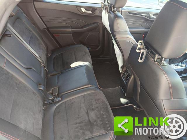 FORD Kuga 2.5 Full Hybrid 190 CVT 2WD ST-Line Design