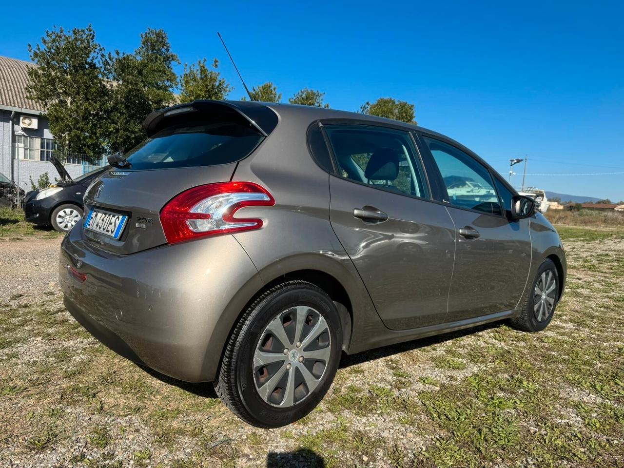 Peugeot 208 1.4 hdi 5 porte AUTOMATICA KM 116.000