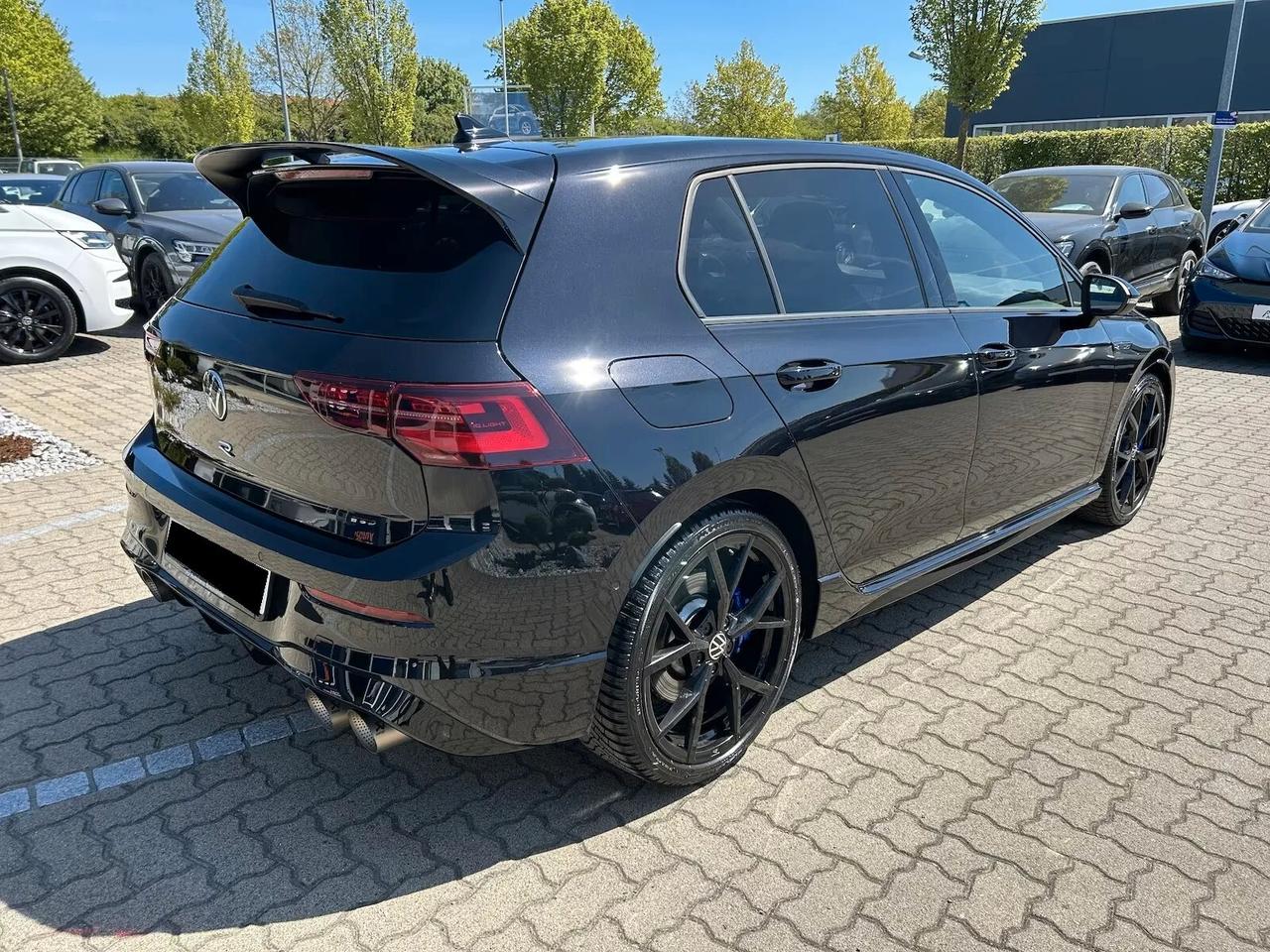 Volkswagen Golf 2.0 TSI DSG 4Motion R/TETTO/ HEAD-UP DISPLAY/AKRAPOVIC/NAVI