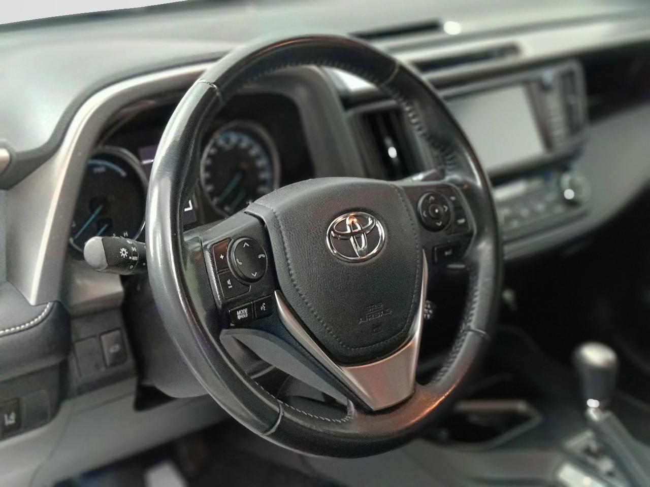 TOYOTA Rav4 IV 2016 - Rav4 2.5 vvt-i h Lounge 4wd e-cvt my17