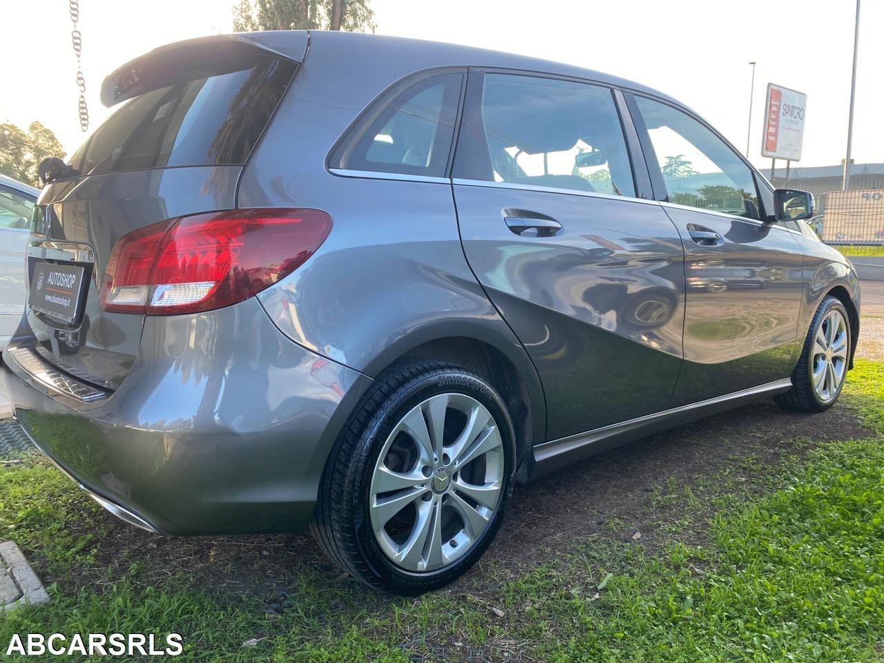 MERCEDES - Classe B - B 180 d Automatic Premium -