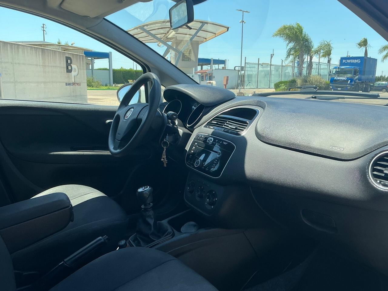 FIAT PUNTO 1.4 NATURAL POWER BENZINA E METANO 2015