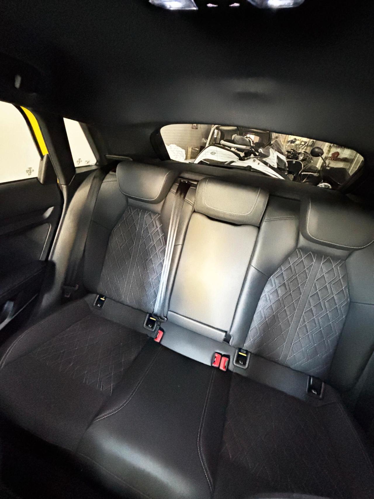 Audi A3 SPB 30 g-tron S tronic S line edition NUOVA GIALLO PITONE