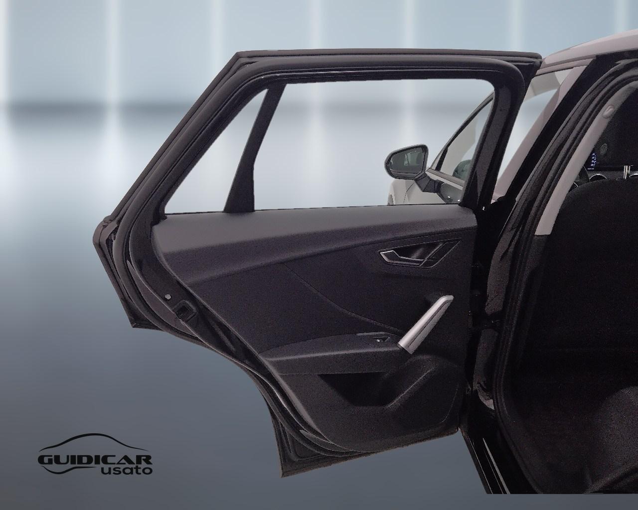 AUDI Q2 I 2021 - Q2 30 2.0 tdi Business