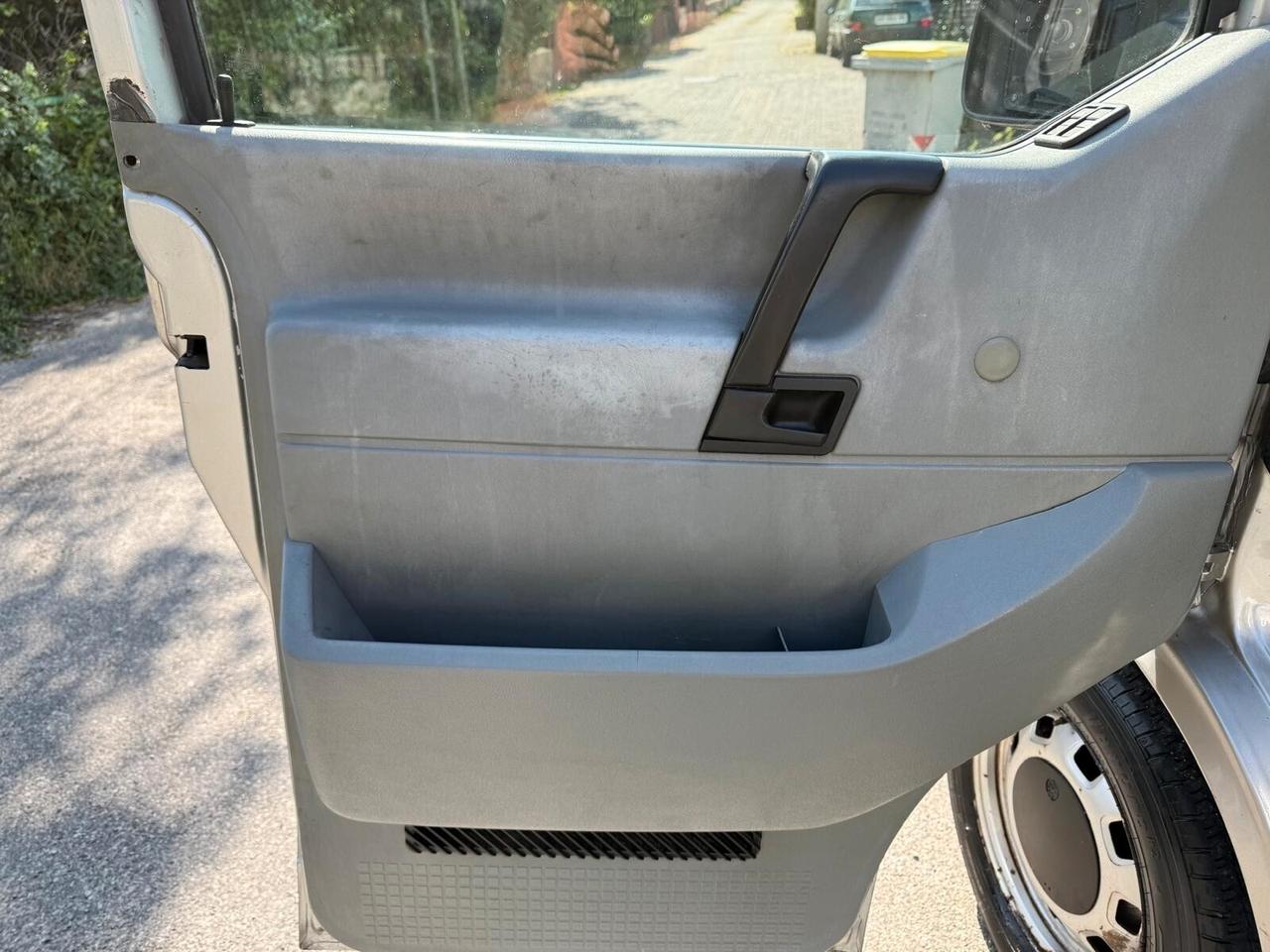 Volkswagen Transporter 1.9 TD cat PC Kombi