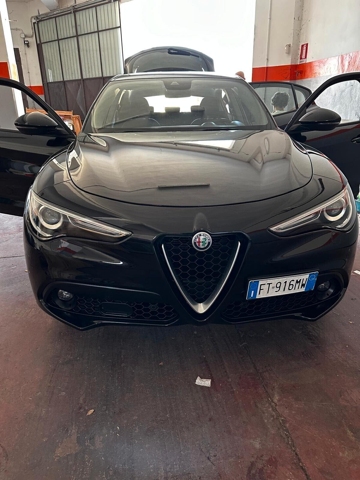 Alfa Romeo Stelvio 2.2 Turbodiesel 190 CV AT8 Q4 Business