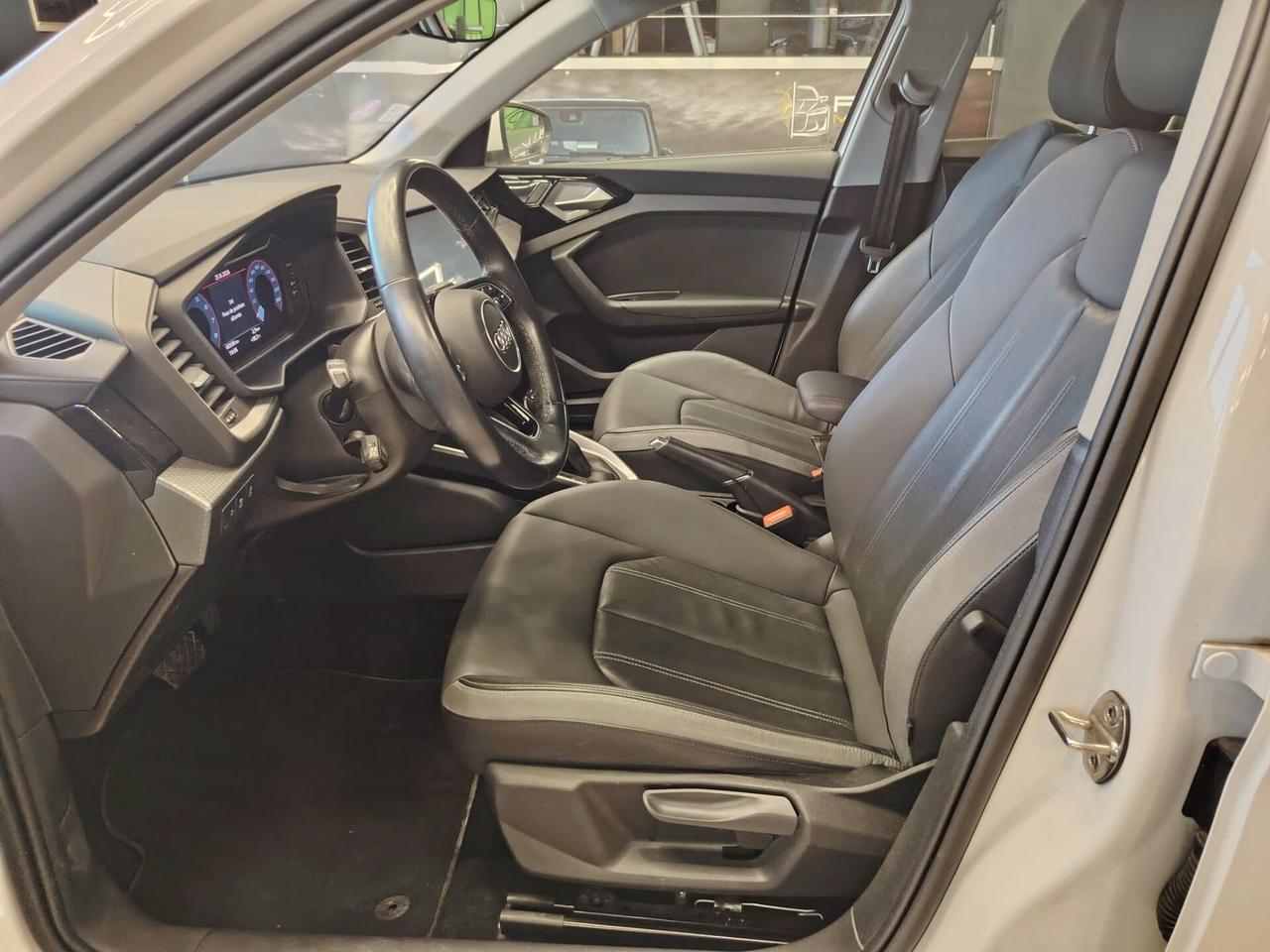 Audi A1 SPB 25 TFSI design luxury