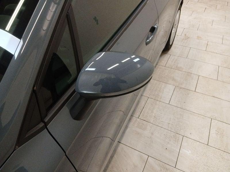 Renault Clio 1.6 E-Tech hybrid Intens 140cv auto my21