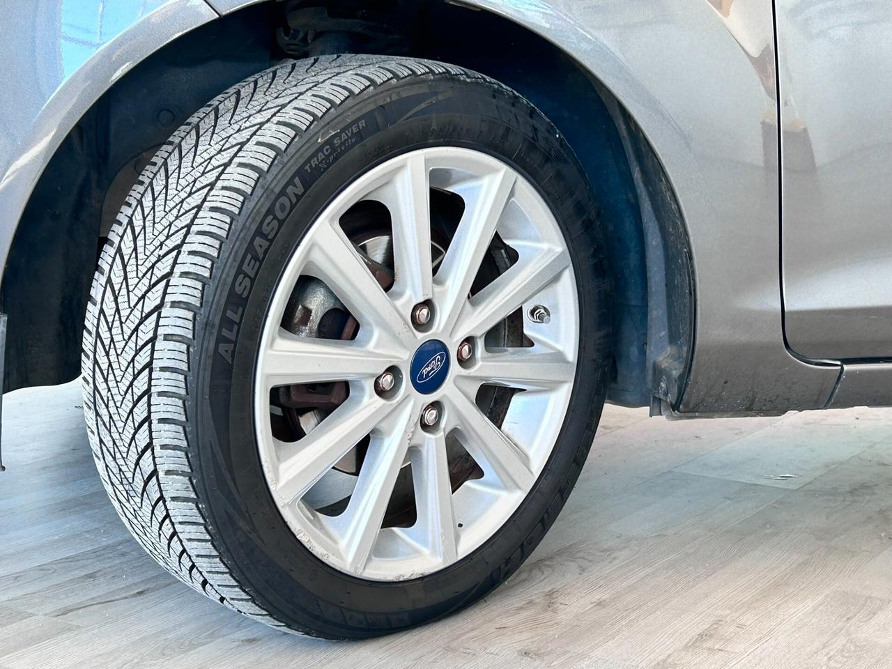 Ford Fiesta *TITANIUM*NEOPATENTATI*ONESTA*COSTA TROPPO POCO*