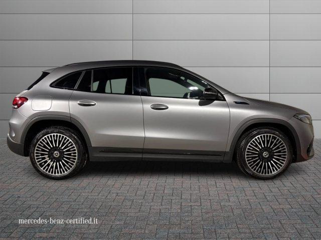 MERCEDES-BENZ EQA 250 Premium