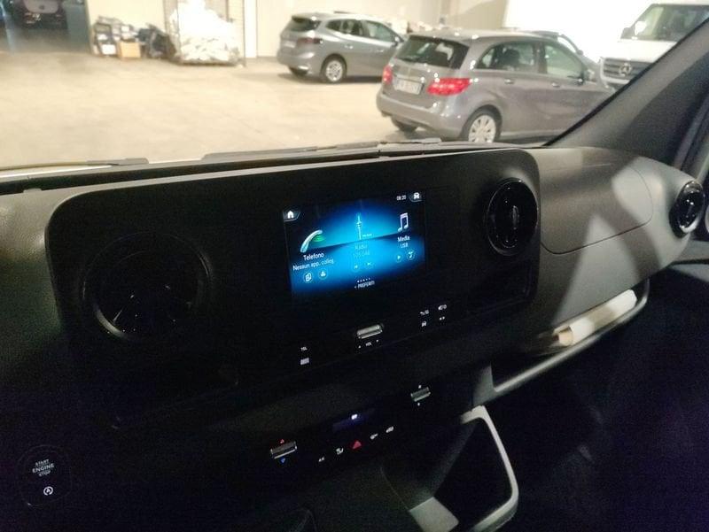 Mercedes-Benz Sprinter 311 2.0 cdi F 37/33 rwd H2