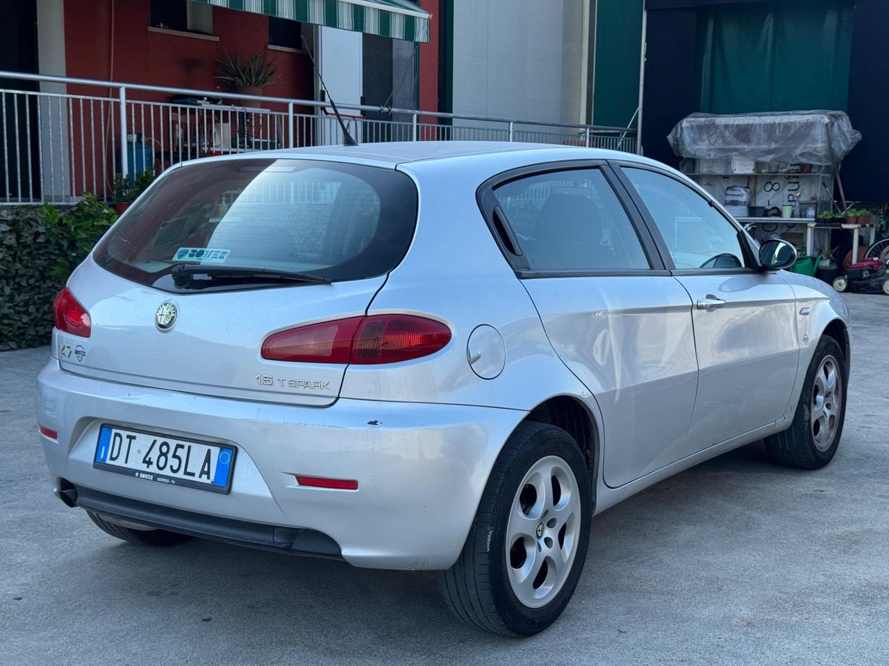 Alfa Romeo 147 1.6 16V Benzina 105 Cv 5p neopatentati