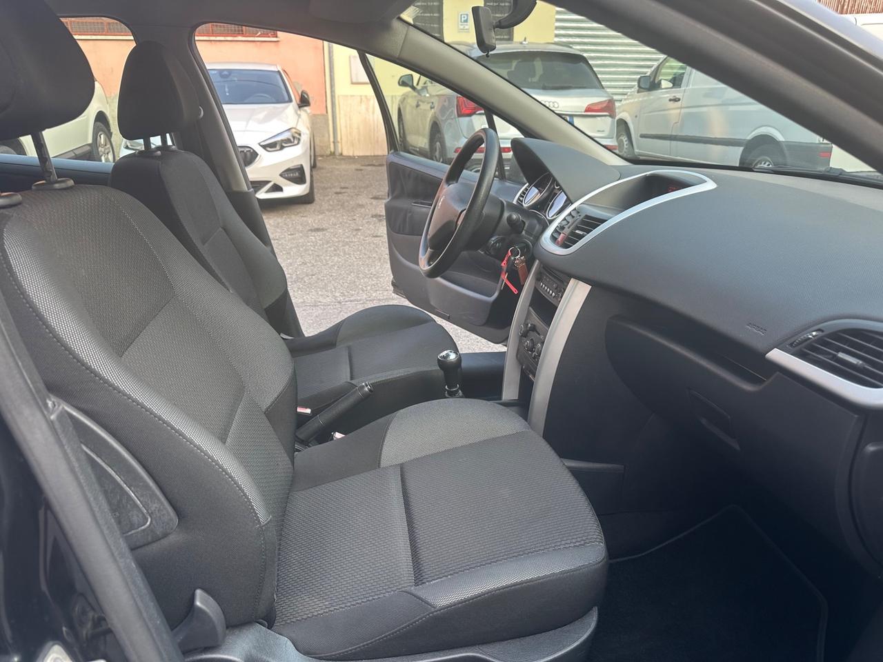 Peugeot 207 Plus 1.4 8V 75CV 5p. ECO GPL fino 2033