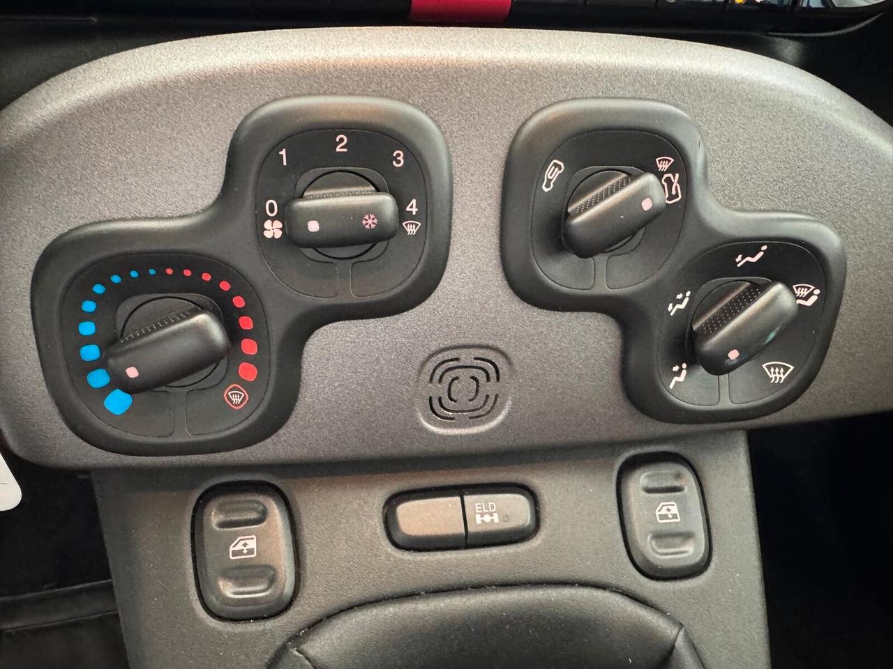 Fiat Panda 4x4 / 1.3 MJT 75 cv / DIESEL /