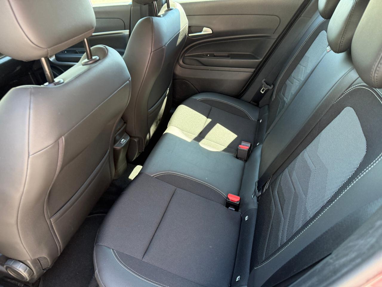 Jeep Avenger 1.2 Turbo 100 CV Longitude PARI AL NUOVO