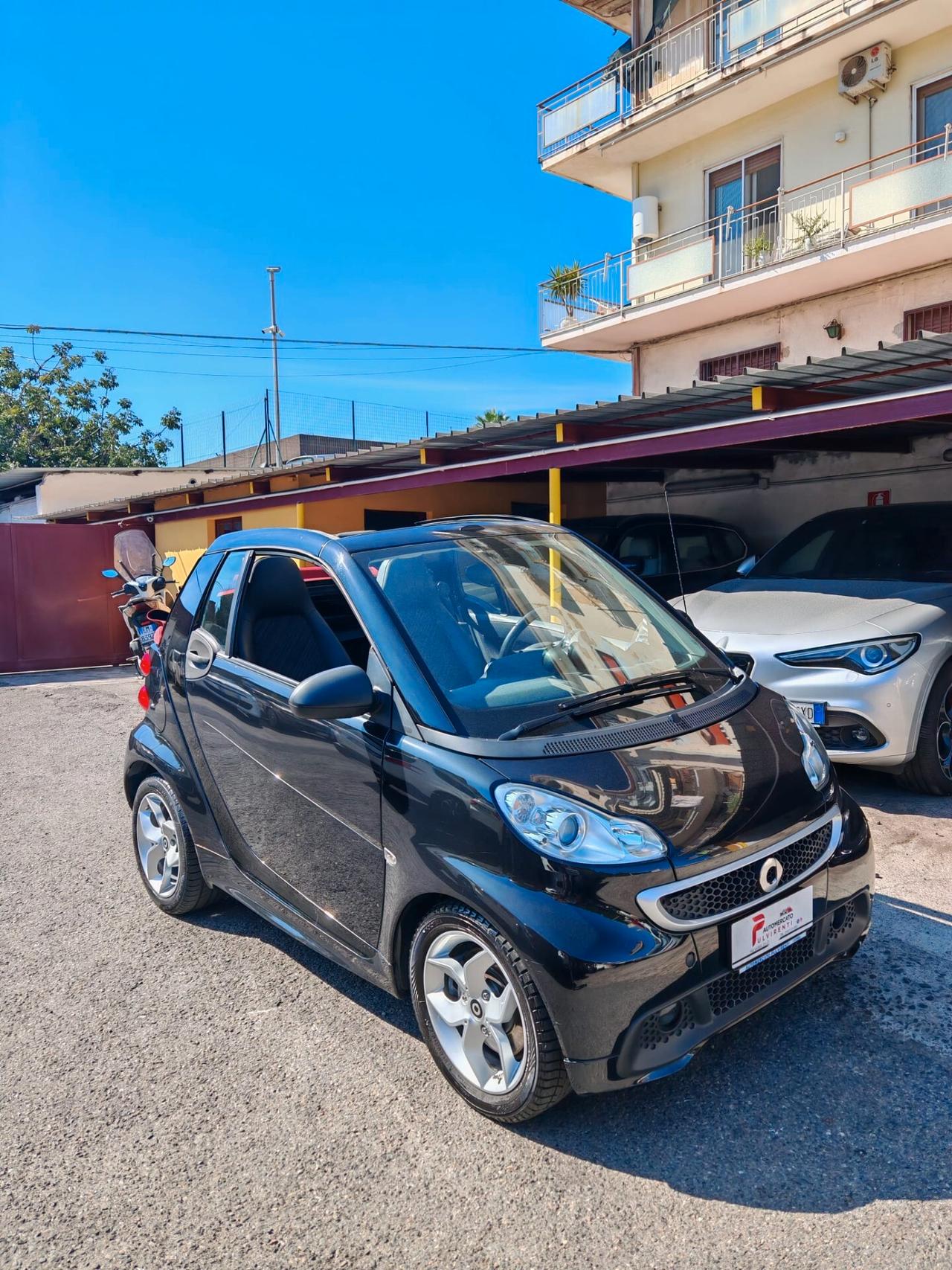 Smart ForTwo 1000 52 kW MHD cabrio pulse