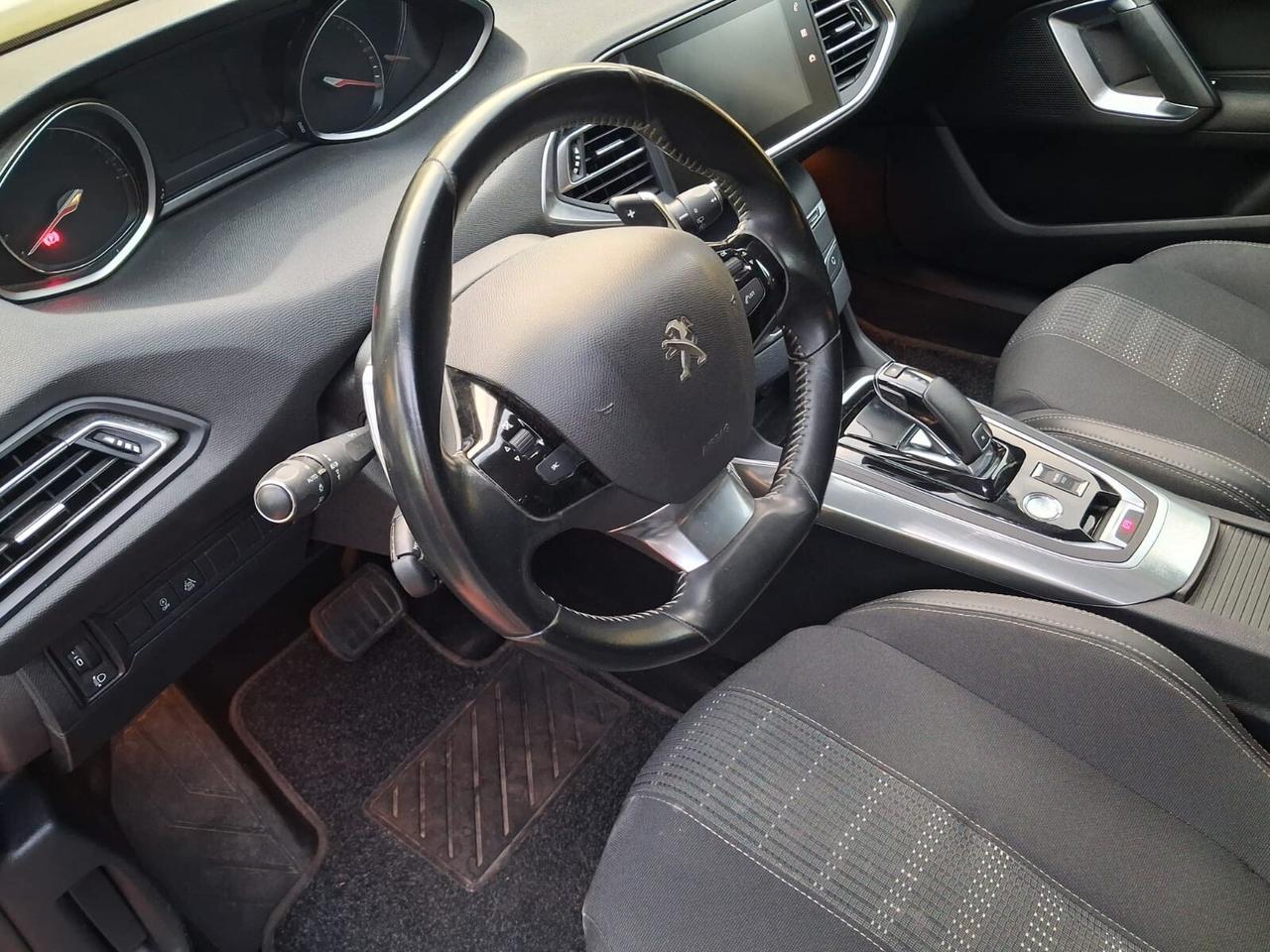 Peugeot 308 BlueHDi 130 S&S EAT6 Allure