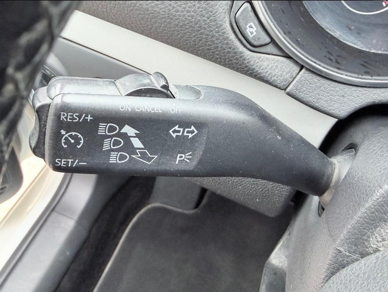 VOLKSWAGEN GOLF 1.4TSI 122CV 5p. Highline 2011