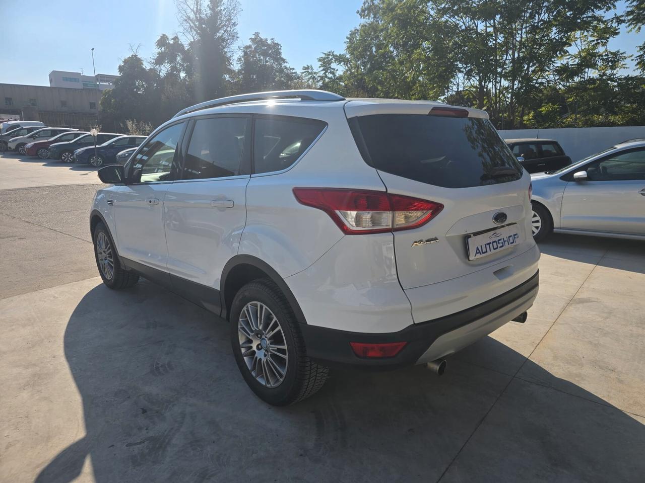 Ford Kuga 2.0 TDCI 140 CV 4WD Titanium