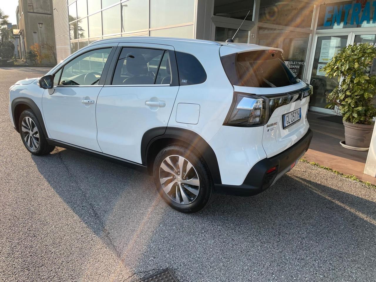 Suzuki S-Cross 1.4 Hybrid Top+