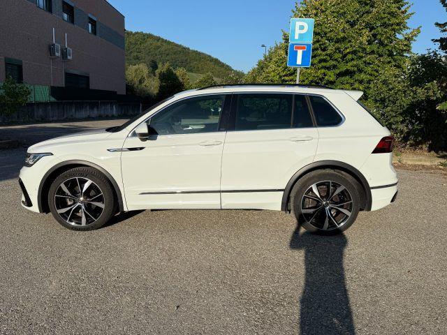 VOLKSWAGEN Tiguan 4 motion R-line 2.0 TDI 150 CV SCR DSG 4MOTION R-Line