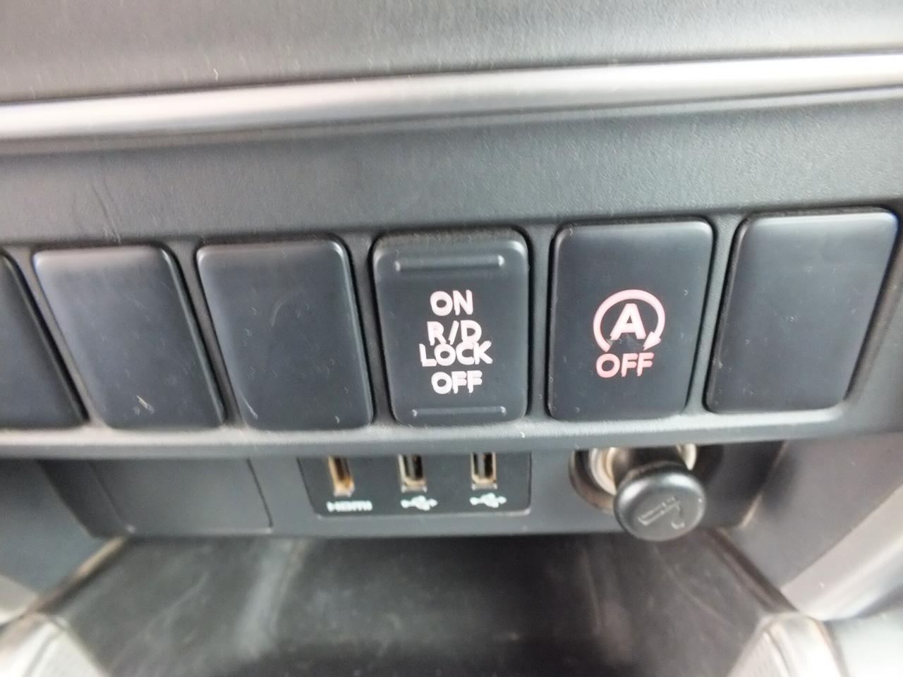 MITSUBISCHI L200 2.4 DI-D/150CV 4/P CASSONE LUNGO